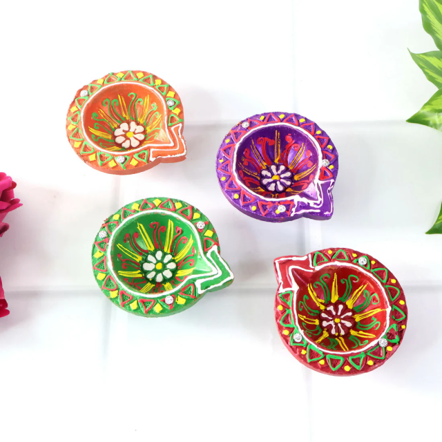 Handcrafted Decorative Clay Diya Set of 4 – Traditional Leaf Shaped Multicolor Oil Lamps for Diwali & Pooja (Mix Design)
